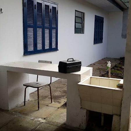 Kitnet Em Matinhos Pr Villa Buitenkant foto