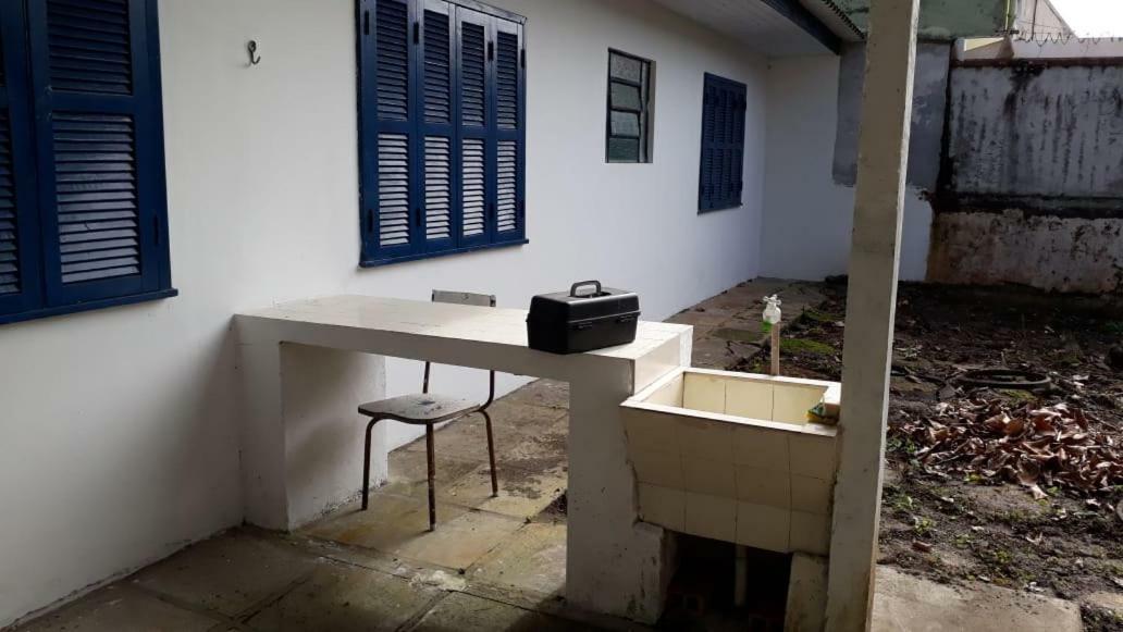 Kitnet Em Matinhos Pr Villa Buitenkant foto